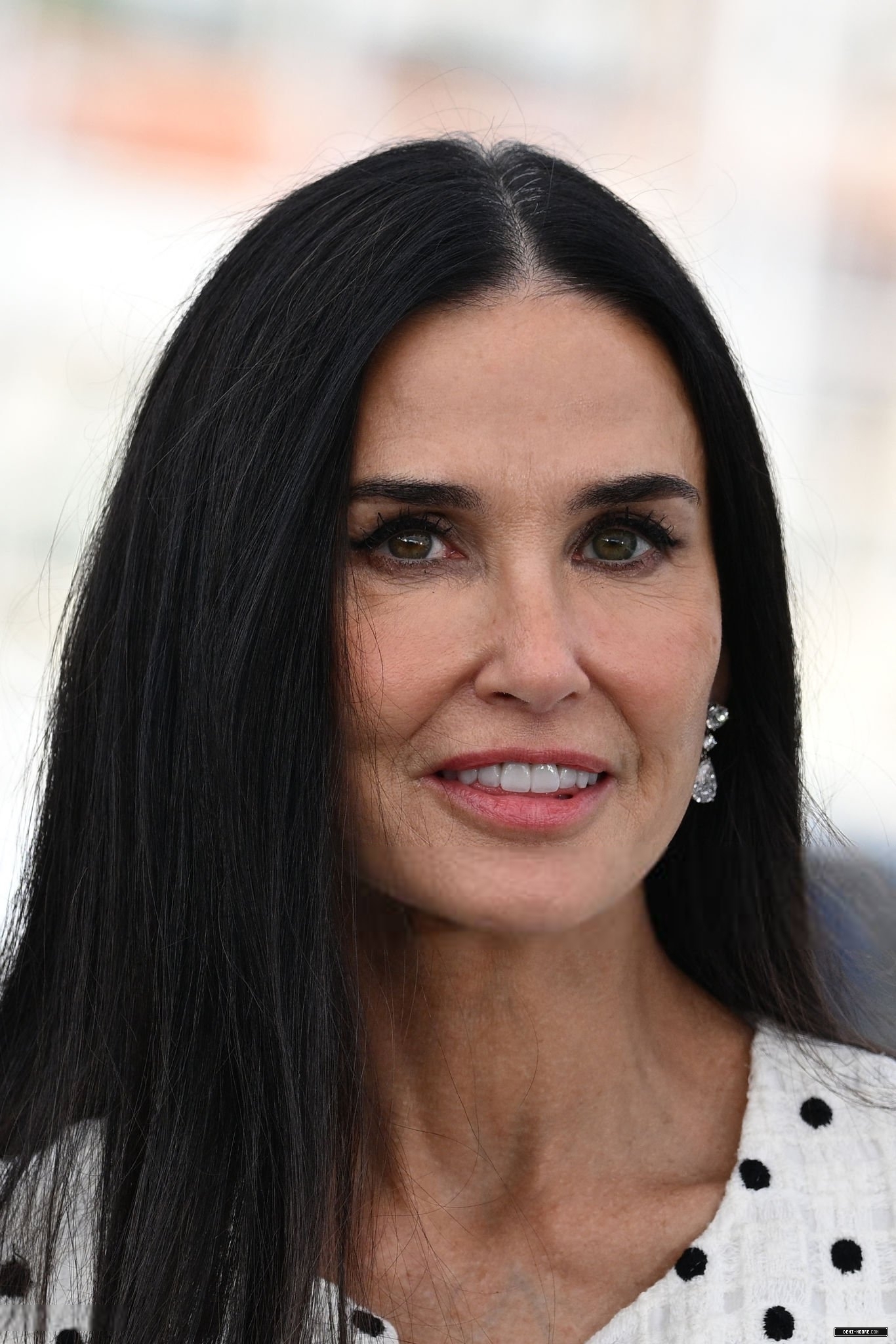 163.jpg