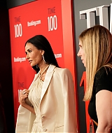 102.jpg