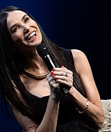 100.jpg