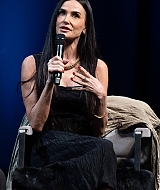 102.jpg