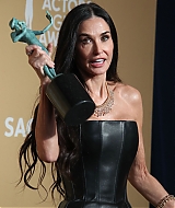 533.jpg